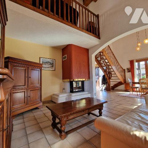 Maison familiale avec vue montagnes - à CROLLES (limite BERNIN)