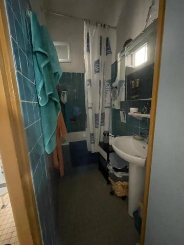Vente                                                      Appartement
                        
                     3 pièces                      49 m2                     à Perpignan