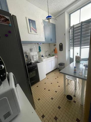 Vente                                                      Appartement
                        
                     3 pièces                      49 m2                     à Perpignan