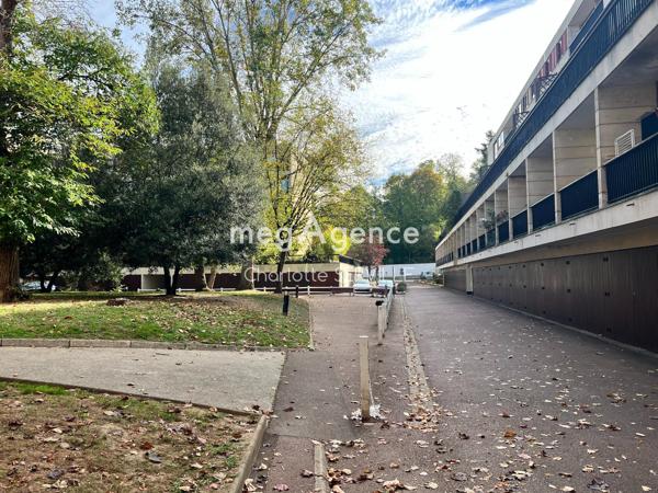 Appartement à LA CELLE-SAINT-CLOUD, 78170 - 5 pièces 113m²
