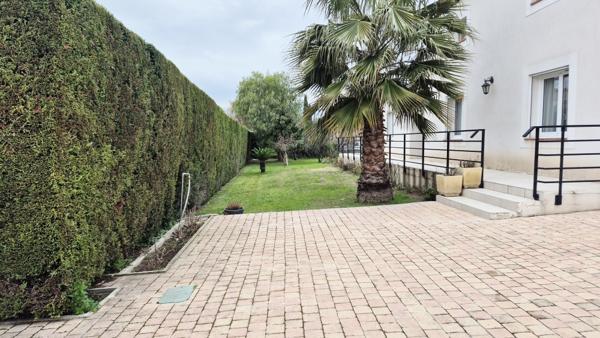 Saint-Victoret (13730) Saint Victoret " Villa récente Quartier recherché et calme"