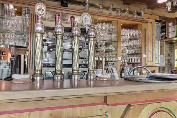 Murs et pas de porte a VENDRE / RESTAURANT LE ZAHNACKER  A  RIBEAUVILLE