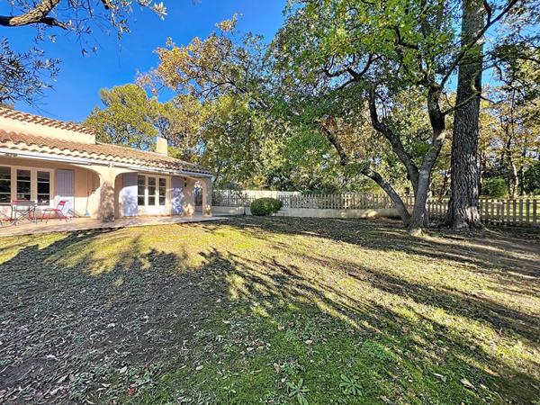 Maison T5 avec studio indépendant, piscine et garage - Gréasque (13850)
