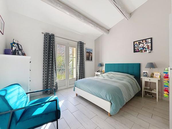 Maison T5 avec studio indépendant, piscine et garage - Gréasque (13850)