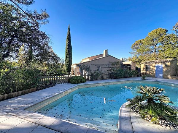 Maison T5 avec studio indépendant, piscine et garage - Gréasque (13850)