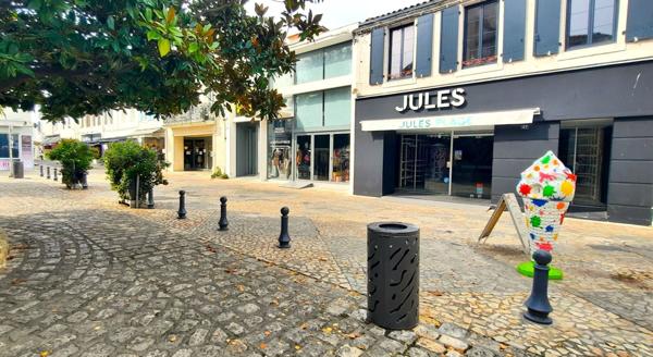 Local commercial 130m2 avec appartement emplacement N°1 - centre SAINT PIERRE D'OLERON (17)