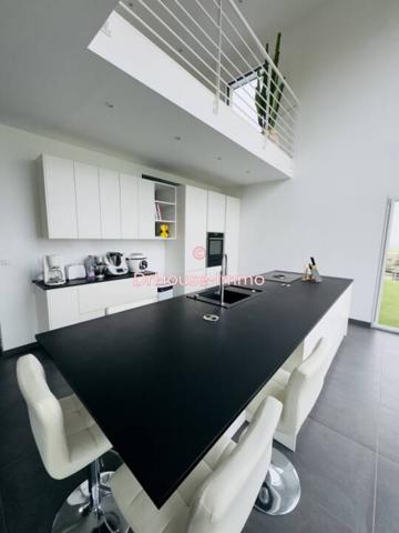 Maison à vendre 6 pièces de 178 m²