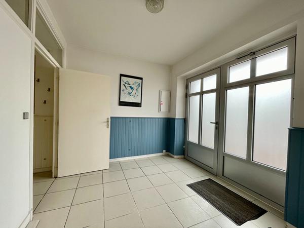 Location local commercial Saint-Jean-de-Luz - 49 m² - 1 108 € / mois