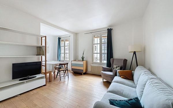 Appartement à vendre    2 pièces • 66 m2 Suresnes