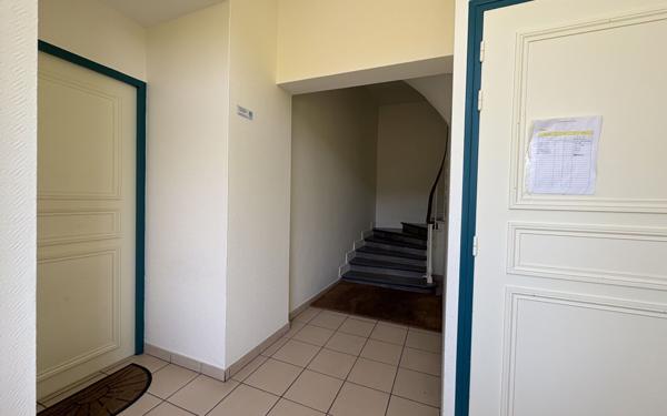 Appartement à vendre    2 pièces • 30,85 m2 Mennecy