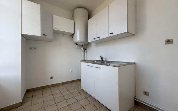 Appartement à vendre    2 pièces • 30,85 m2 Mennecy