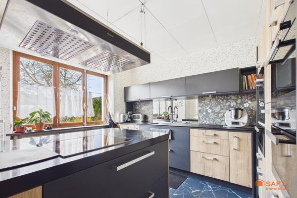 Maison familiale 5 chambres et dépendance