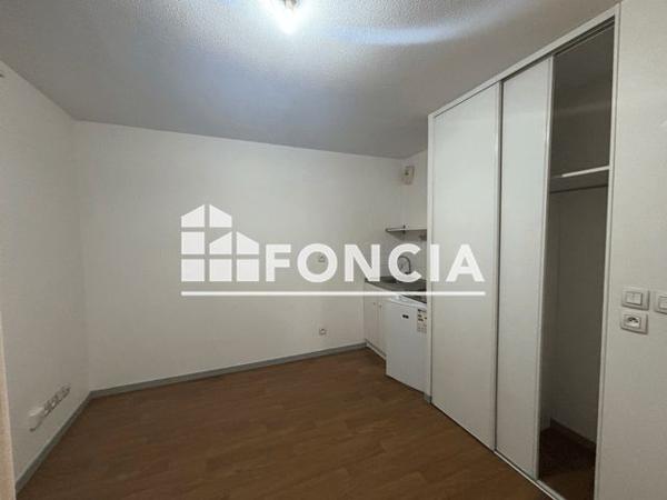 Location Studio 18.6 m² - 15 RUE PROFESSEUR GALTIER Villeurbanne 69100