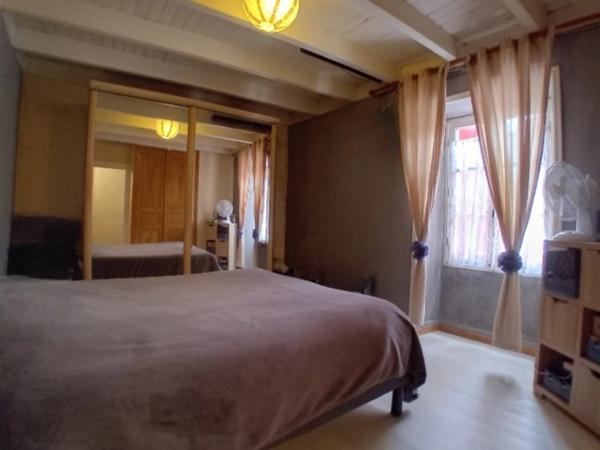 Maison à rénover avec vastes dépendances. Chasseneuil-sur-Bonnieure, Charente (16)