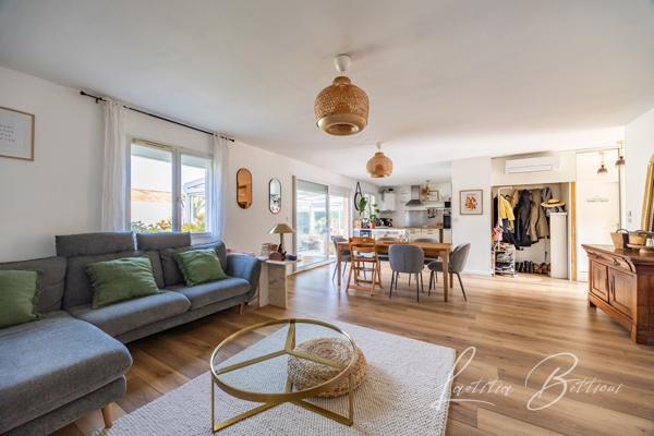Villenave-d'Ornon (33140) Maison rénovée 5P/112.27m² avec Piscine, Garage, Boulodrome