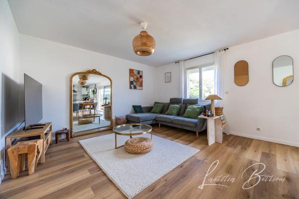 Villenave-d'Ornon (33140) Maison rénovée 5P/112.27m² avec Piscine, Garage, Boulodrome