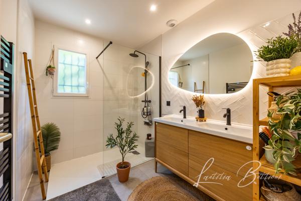 Villenave-d'Ornon (33140) Maison rénovée 5P/112.27m² avec Piscine, Garage, Boulodrome