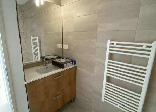 Maison à louer    4 pièces •  Calvisson