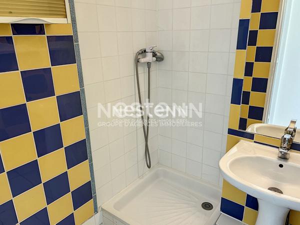 FRONTIGNAN-PLAGE, APPARTEMENT T2 DE 31 M2 ET PARKING DANS UNE RESIDENCE AVEC PISCINE EN BORD DE PLAGE ET PARKING PRIVE A VENDRE