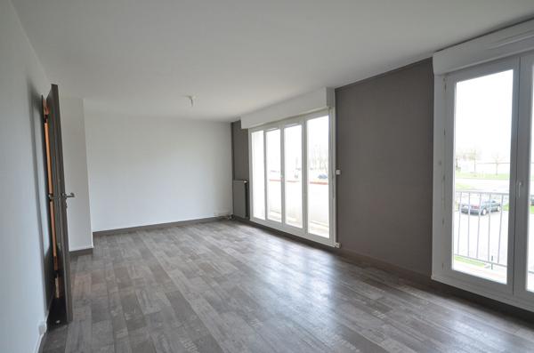 BREST KERGOAT - Proche facs, Type 4 entièrement rénové de 74m² avec place de parking , Brest
