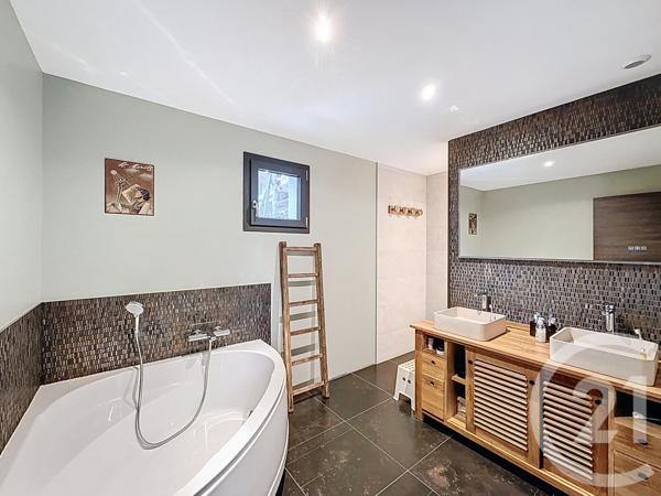 Maison à vendre  6 pièces - 146,60 m2 LANNION - 22