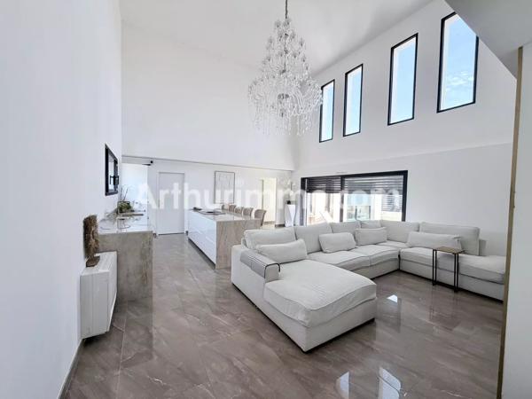 Vente                                                      Villa
                        
                     4 pièces                      125 m2                     à Vias