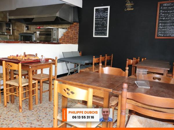 LOCAUX 158M² DE RESTAURANT PROXIMITE MARCHE DES HALLES DE ROCHEFORT 17300