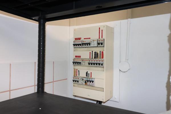 LOCAUX 158M² DE RESTAURANT PROXIMITE MARCHE DES HALLES DE ROCHEFORT 17300