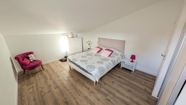 Écommoy (72220) LOFT ENTIÈREMENT RÉNOVÉ - 220M2