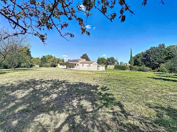 Vente                                                      Maison
                        
                     6 pièces                      140 m2                     à Trets