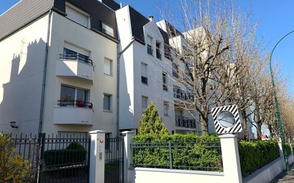 Appartement à louer    2 pièces • 54,72 m2 Nogent-sur-Marne