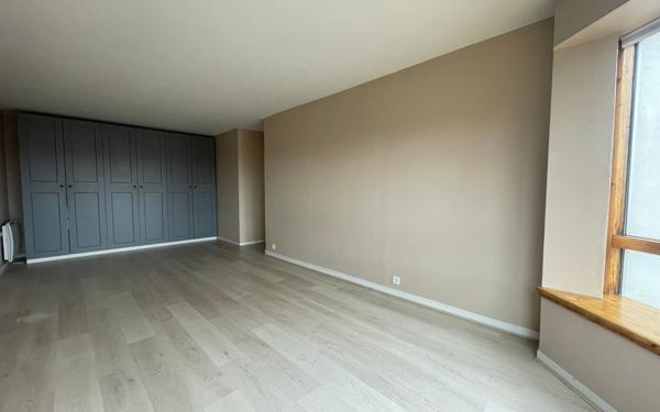 Appartement à louer    2 pièces • 54,72 m2 Nogent-sur-Marne