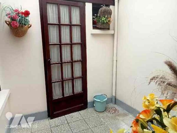 Maison de ville de 4 pièces-99m2 + cour extérieure à vendre