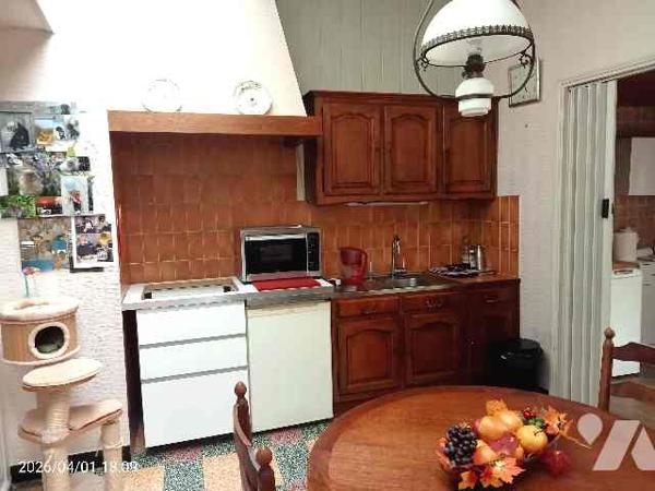 Maison de ville de 4 pièces-99m2 + cour extérieure à vendre