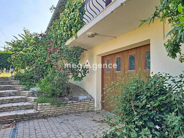Maison à BOUAFLE, 78410 - 9 pièces 175m²