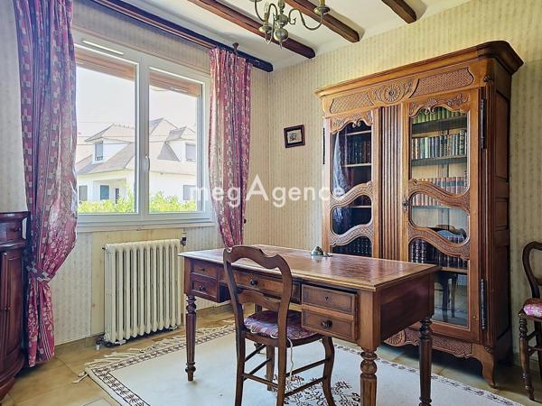 Maison à BOUAFLE, 78410 - 9 pièces 175m²
