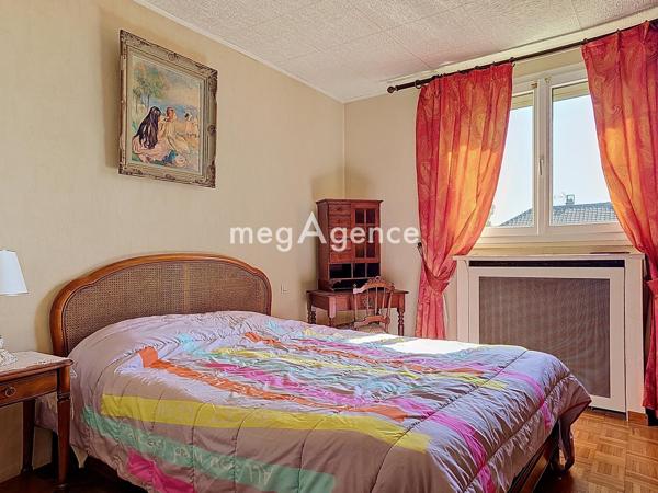 Maison à BOUAFLE, 78410 - 9 pièces 175m²