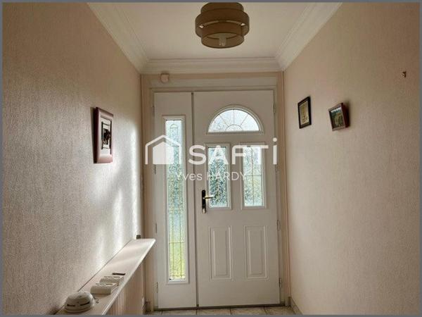 Proche Les Herbiers. Les Landes Genusson. Beaux volumes. Vaste Terrain.