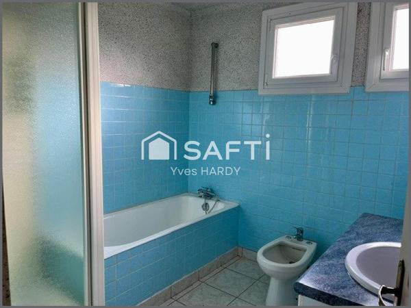 Proche Les Herbiers. Les Landes Genusson. Beaux volumes. Vaste Terrain.