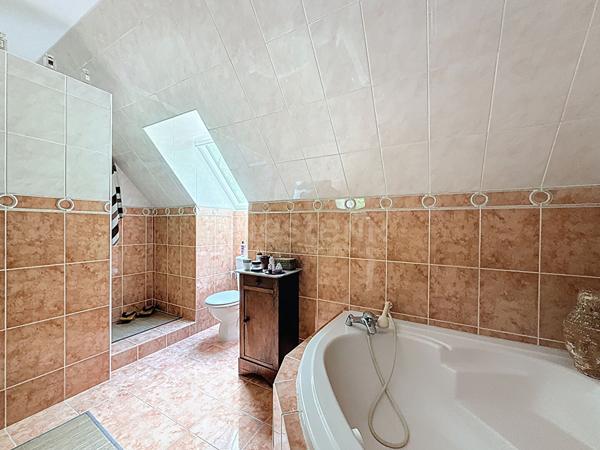 Maison Gouvieux 7 pièce(s) 152 m2 habitable, jardin plus de 1700m2