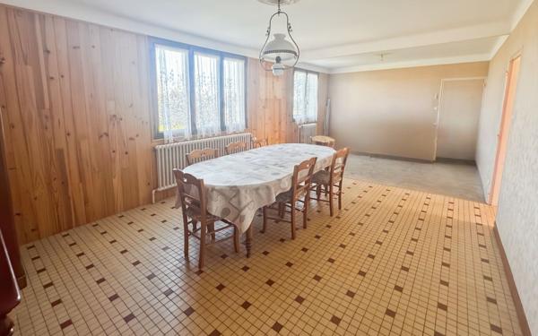 Maison à vendre    5 pièces • 99,49 m2 Martigné-Ferchaud