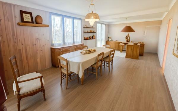 Maison à vendre    5 pièces • 99,49 m2 Martigné-Ferchaud