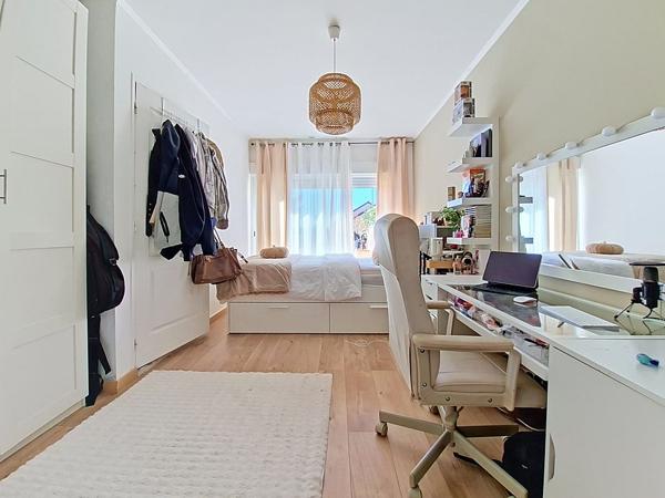 MAISON DE PLAIN PIED - 5 CHAMBRES - CHÂTELLERAULT