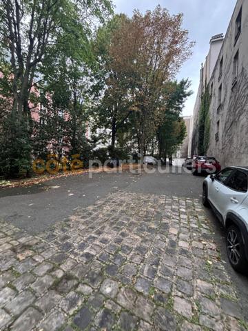 Vente Appartement96 m² - 3 Pièces - PARIS (75008)