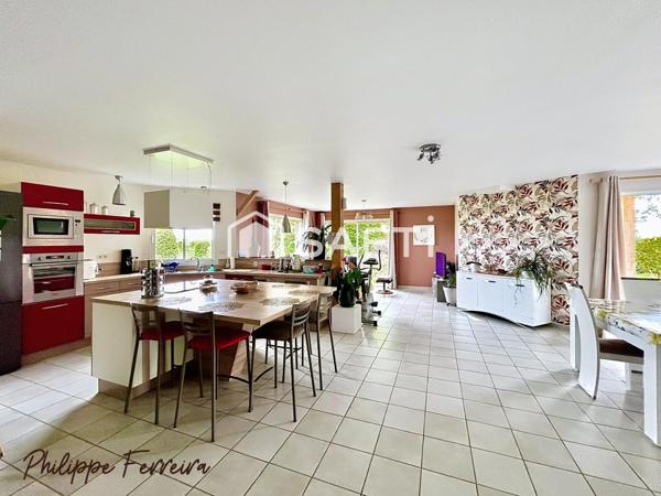 UN CADRE IDYLIQUE pour cette maison de 220m2