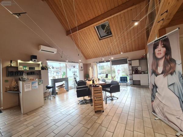 Local Professionnel et commercial à vendre à Vercel-Villedieu-le-Camp dans le Doubs (25530), ref : VP129-25014
