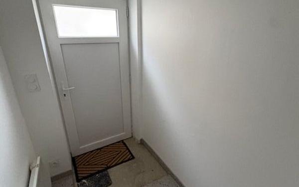 Appartement à louer    2 pièces •  Contres