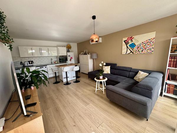 Appartement Poulx 3 pièce(s) 62.60 m2