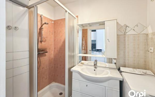 Appartement à vendre    2 pièces • 38,98 m2 Cavalaire-sur-Mer