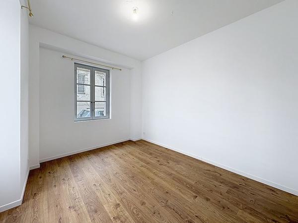 MAISON T5 DE VILLE - 87 m² - VUE MAYENNE